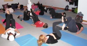 familyyogabicycles Family Yoga with parnter yoga.