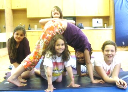 Kids Yoga - group yoga